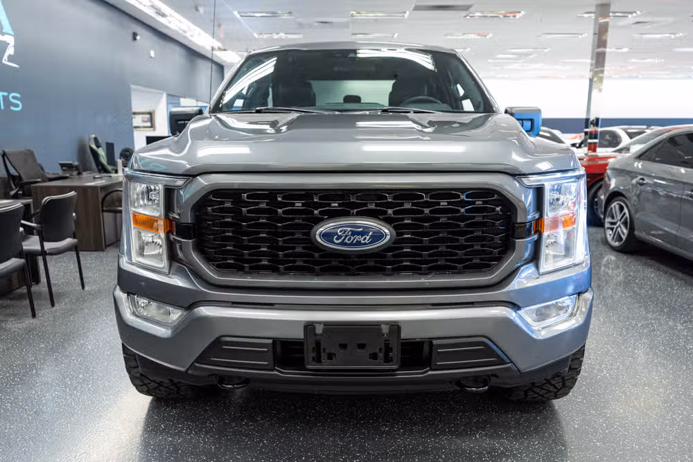 2021 Ford F-150 XL SuperCrew Image 2