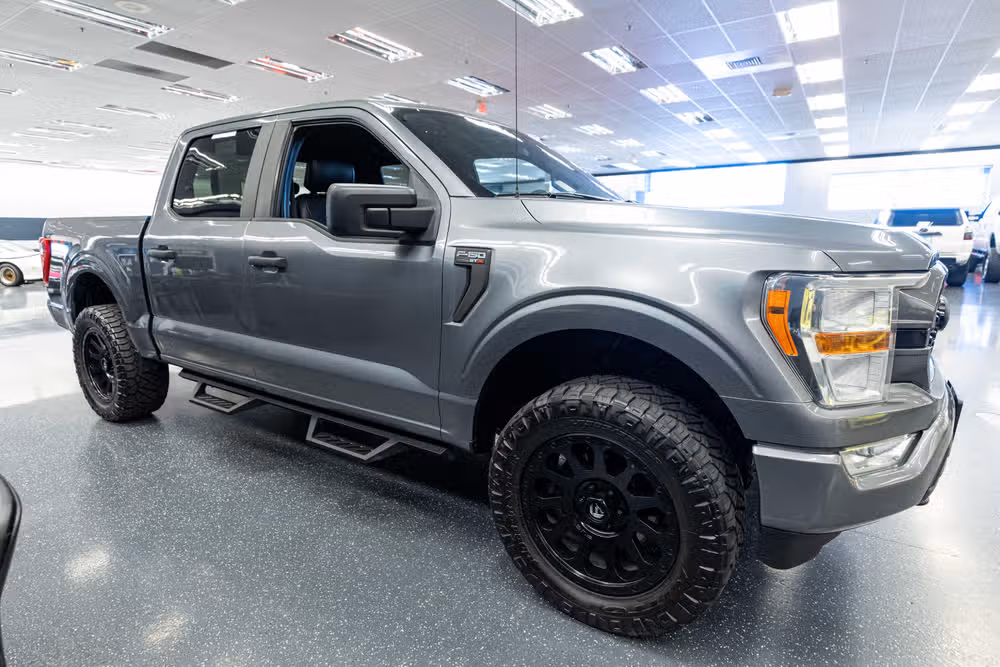 2021 Ford F-150 XL SuperCrew Image 4