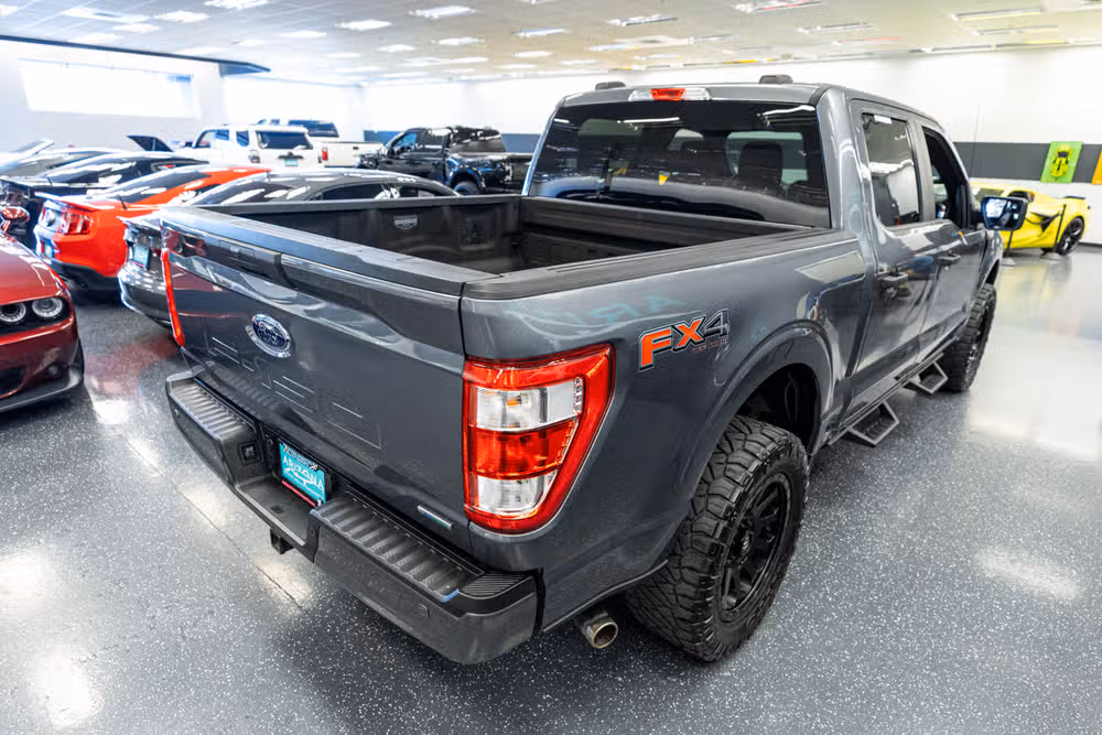 2021 Ford F-150 XL SuperCrew Image 6