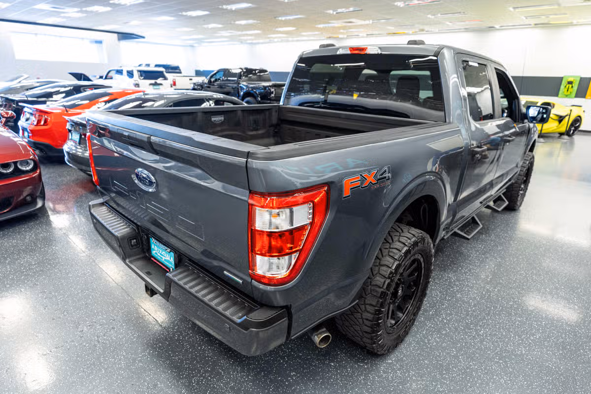 2021 Ford F-150 XL SuperCrew Image 6