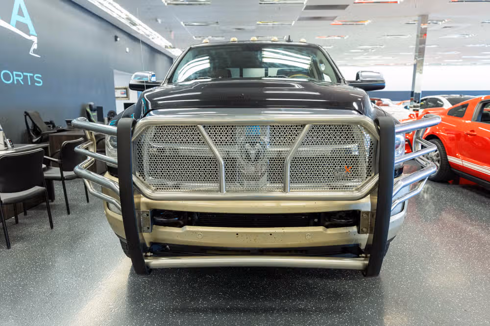2016 Ram 3500 Laramie Longhorn Crew Cab Image 2