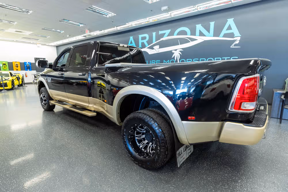 2016 Ram 3500 Laramie Longhorn Crew Cab Image 10