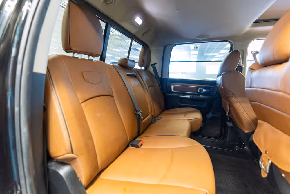 2016 Ram 3500 Laramie Longhorn Crew Cab Image 15