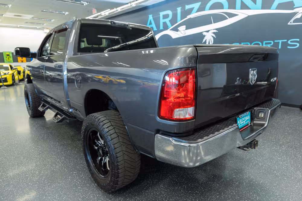 2018 Ram 2500 Tradesman Crew Cab Image 9