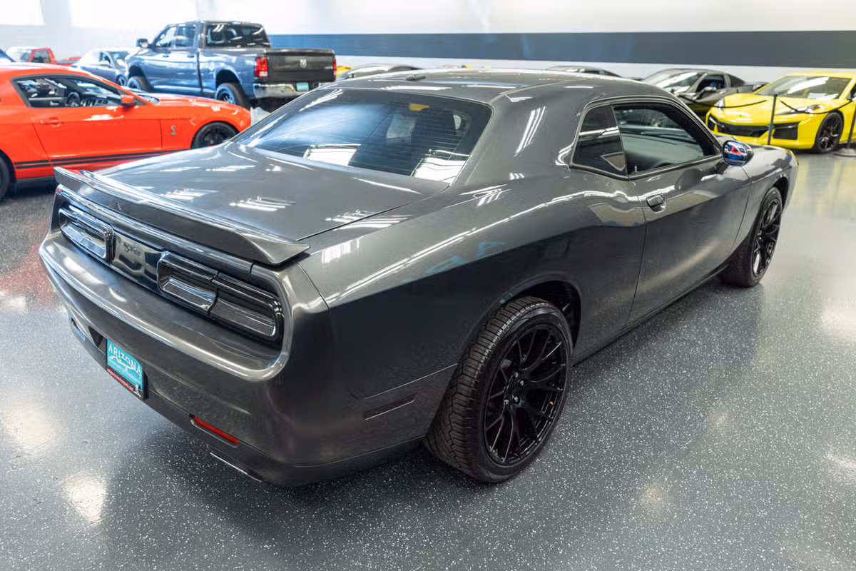2019 Dodge Challenger SXT Image 6