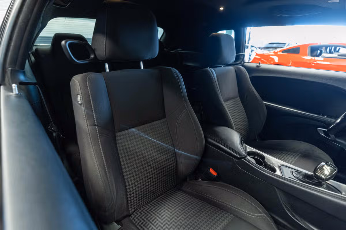 2019 Dodge Challenger SXT Image 15