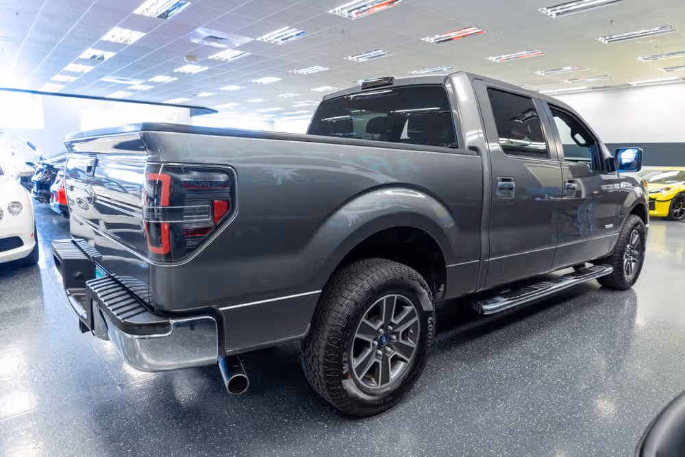 2013 Ford F-150 XLT SuperCrew Image 5