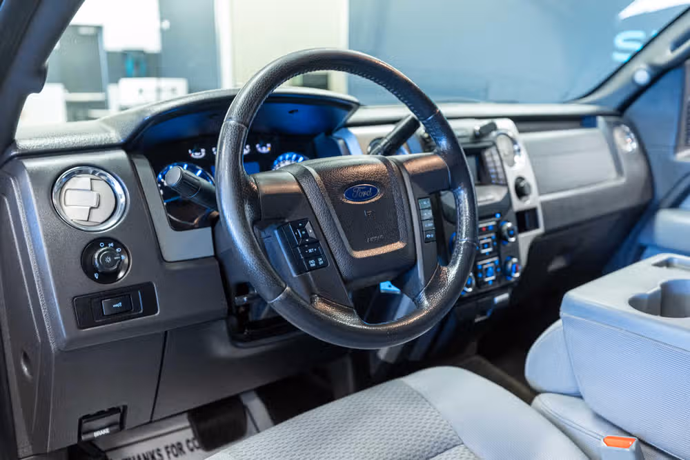 2013 Ford F-150 XLT SuperCrew Image 10