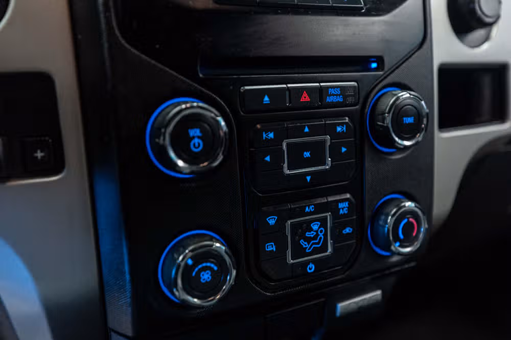 2013 Ford F-150 XLT SuperCrew Image 12