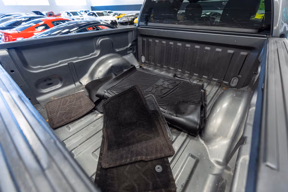 2013 Ford F-150 XLT SuperCrew Image 8