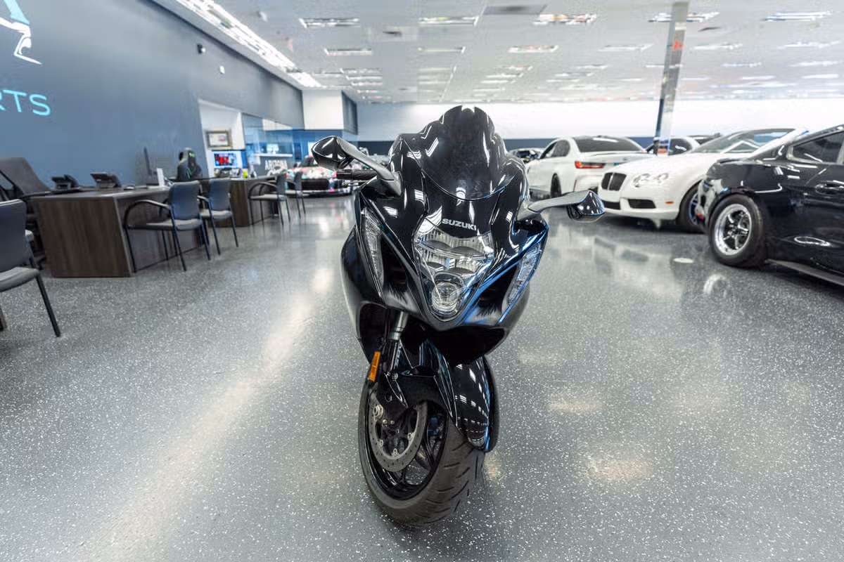 2023 Suzuki Hayabusa 1340 Image 2