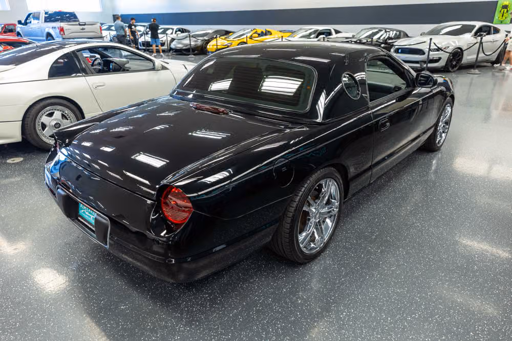 2002 Ford Thunderbird Deluxe Image 5