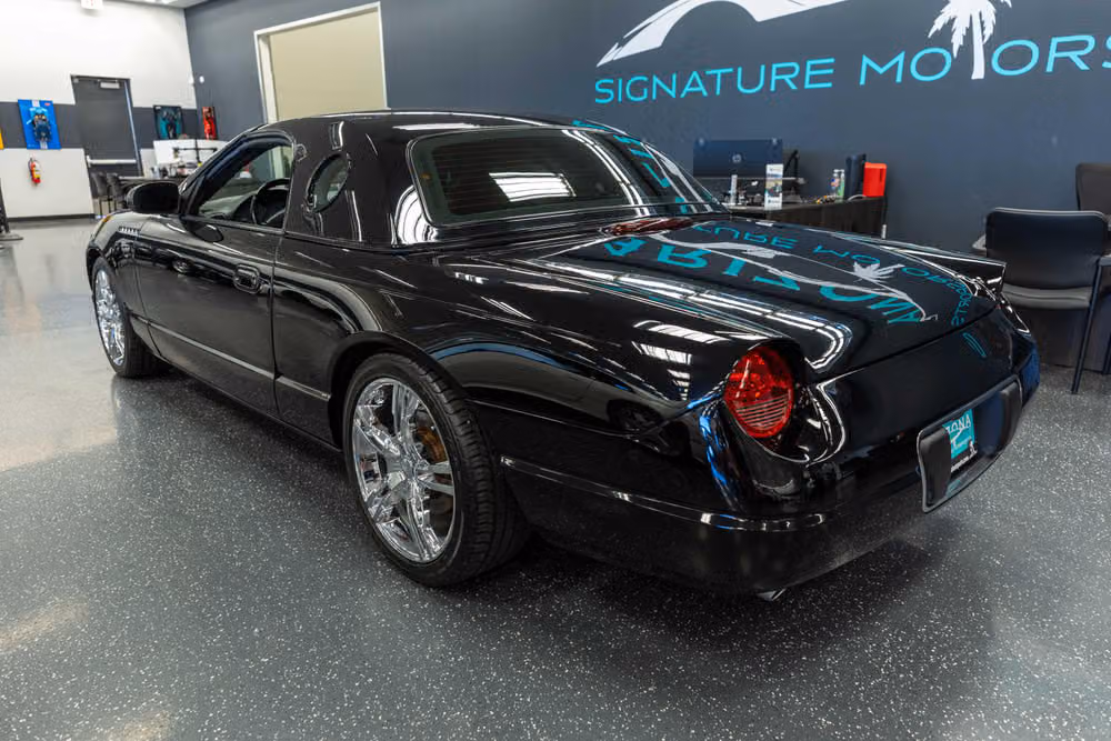 2002 Ford Thunderbird Deluxe Image 7