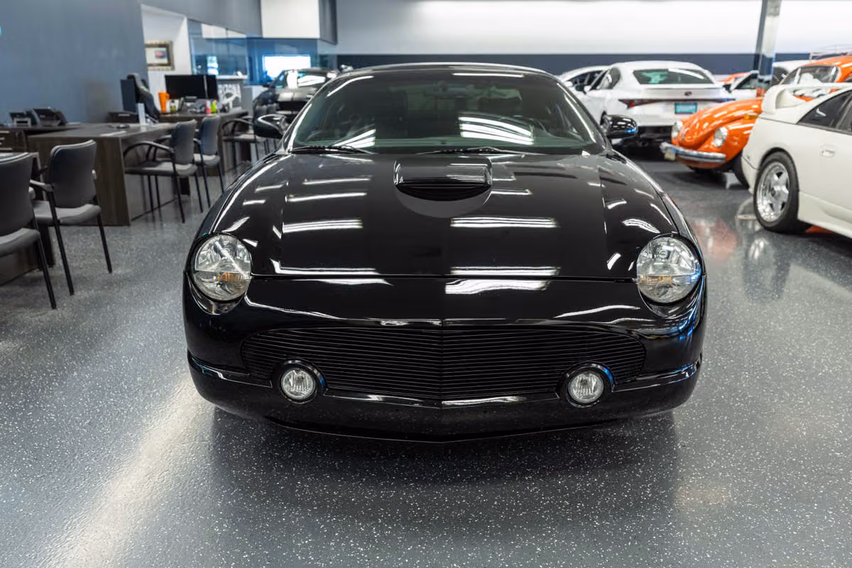 2002 Ford Thunderbird Deluxe Image 2