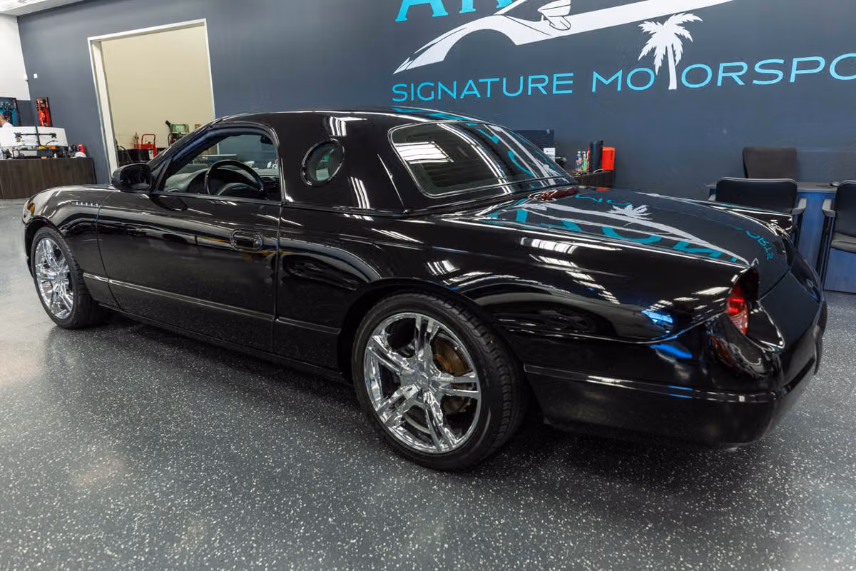 2002 Ford Thunderbird Deluxe Image 8