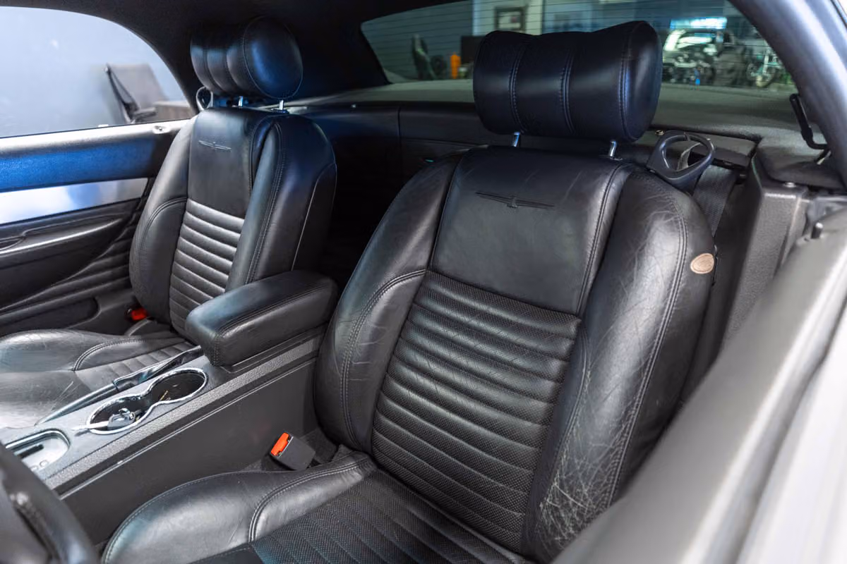 2002 Ford Thunderbird Deluxe Image 10