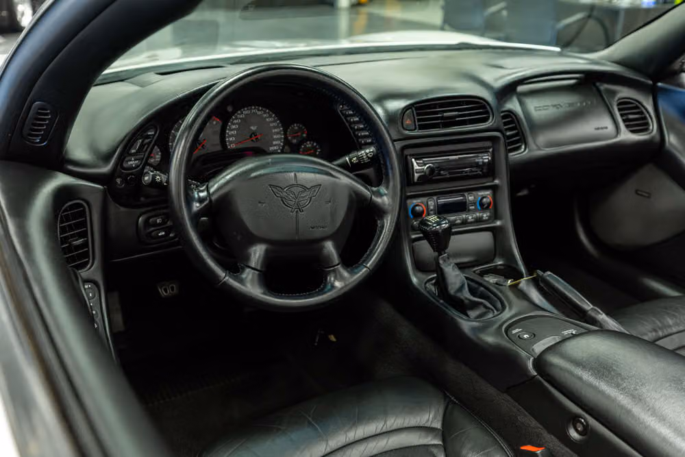 2002 Chevrolet Corvette Base Image 8