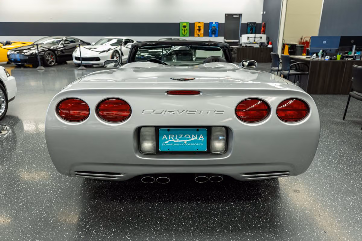 2002 Chevrolet Corvette Base Image 5