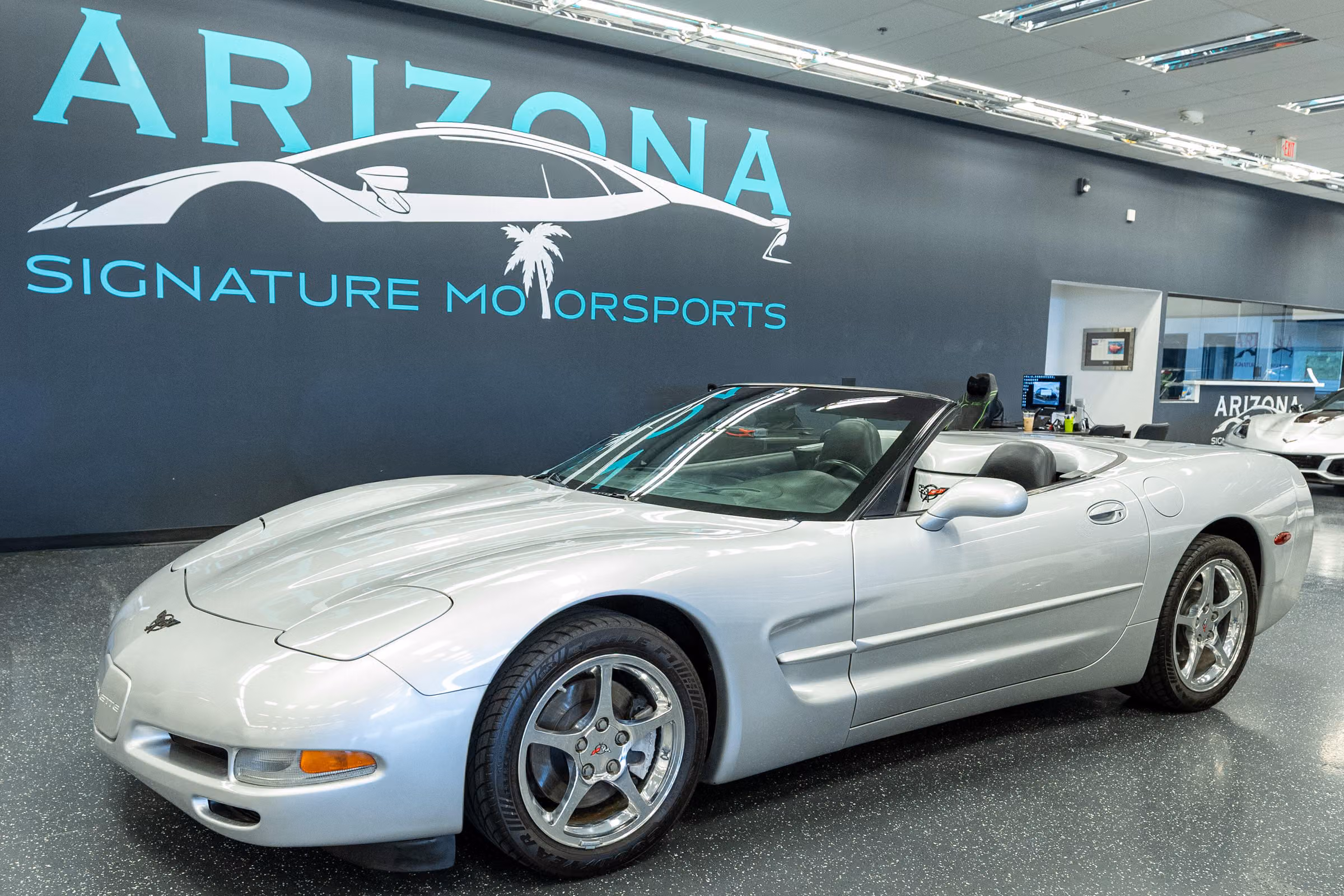 2002 Chevrolet Corvette Base Image 1