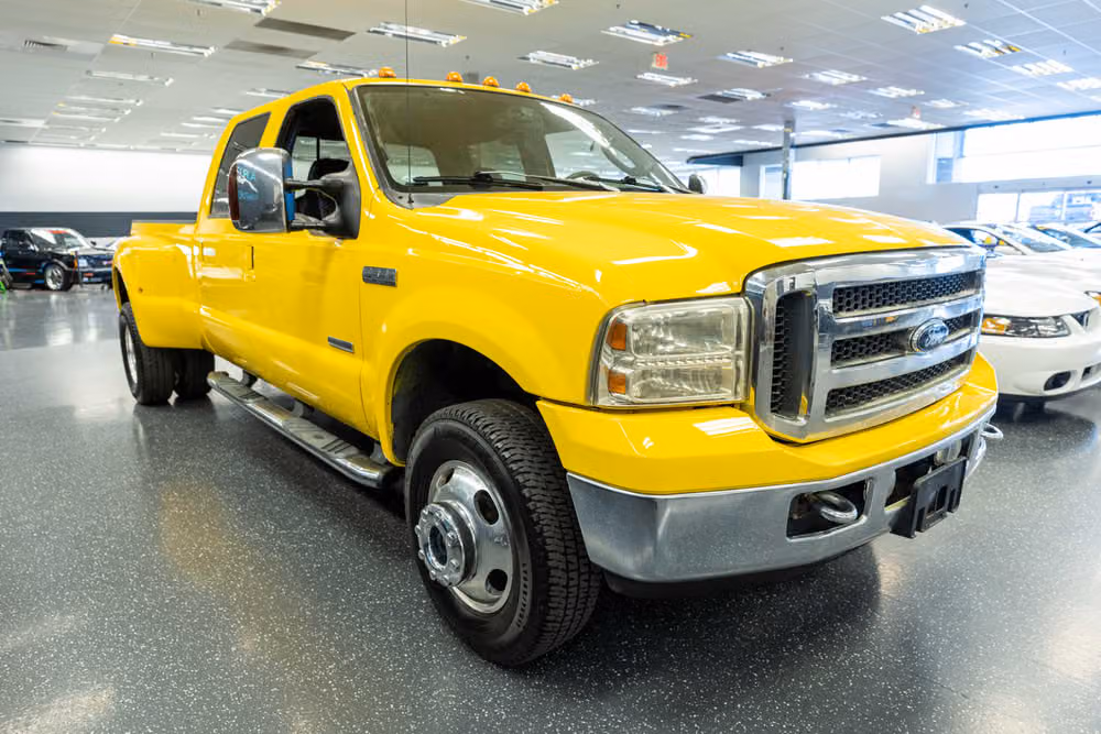 2006 Ford F-350 Super Duty Lariat Crew Cab Image 3