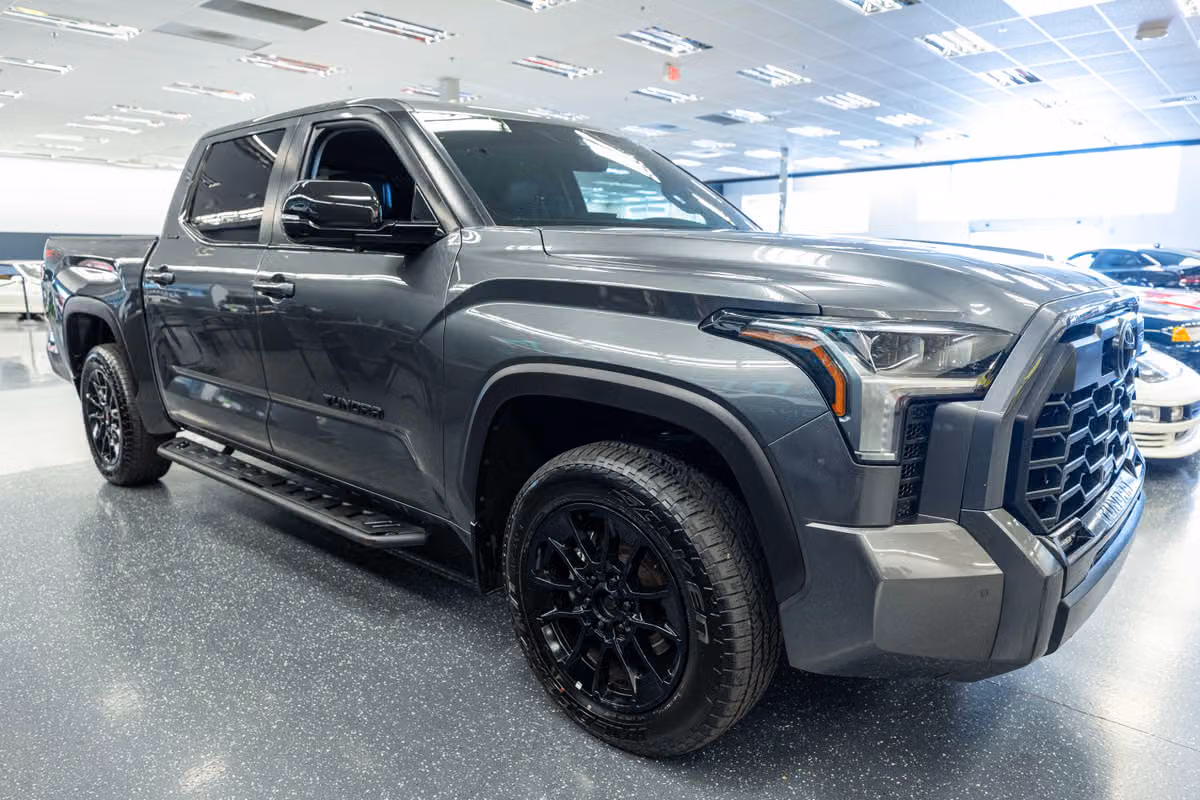2024 Toyota Tundra Limited CrewMax Image 4