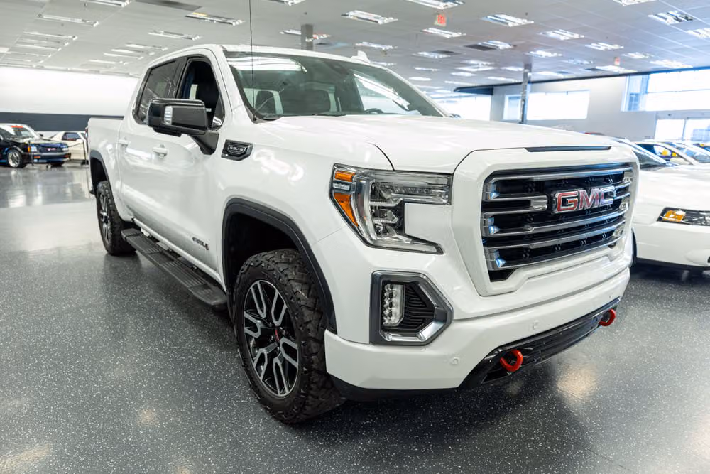 2019 GMC Sierra 1500 AT4 Crew Cab Image 3