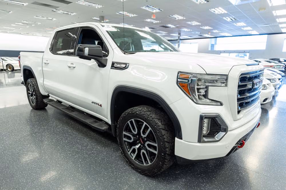 2019 GMC Sierra 1500 AT4 Crew Cab Image 4
