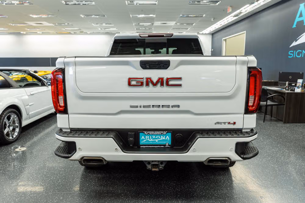 2019 GMC Sierra 1500 AT4 Crew Cab Image 7