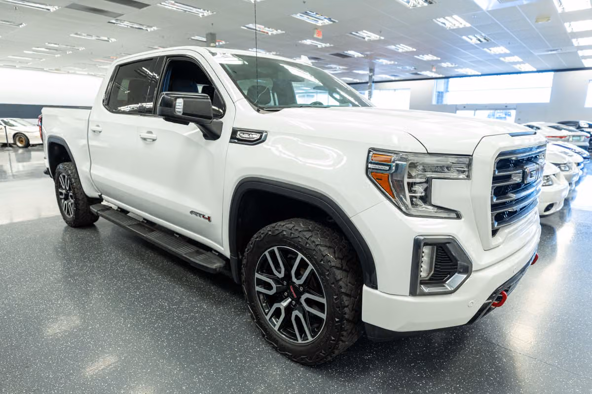 2019 GMC Sierra 1500 AT4 Crew Cab Image 4