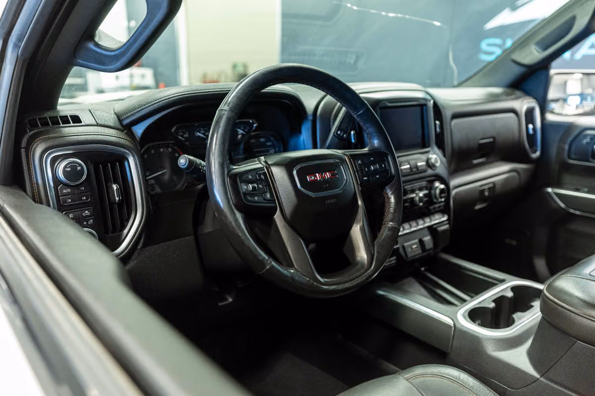 2019 GMC Sierra 1500 AT4 Crew Cab Image 10