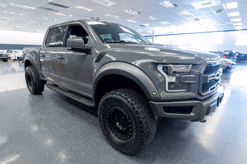 2020 Ford F-150 Raptor SuperCrew Image 4