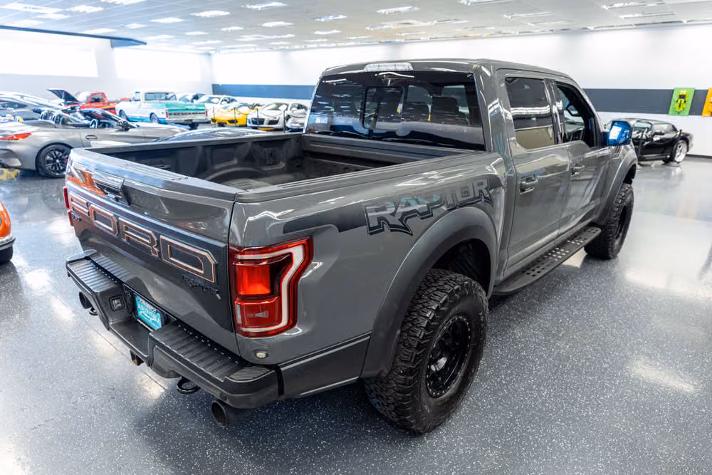 2020 Ford F-150 Raptor SuperCrew Image 6