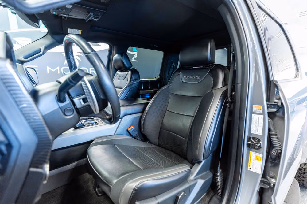 2020 Ford F-150 Raptor SuperCrew Image 11
