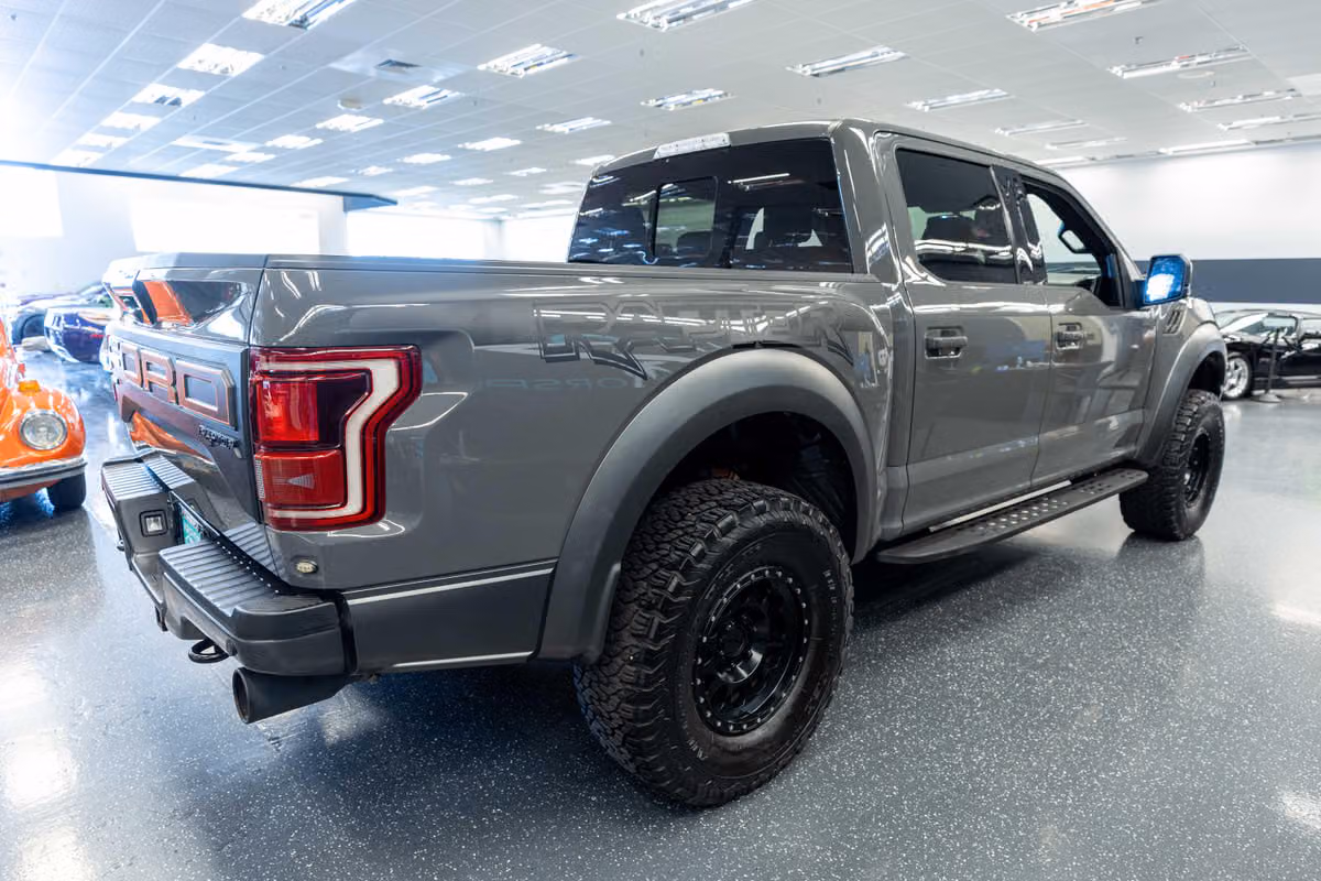 2020 Ford F-150 Raptor SuperCrew Image 5