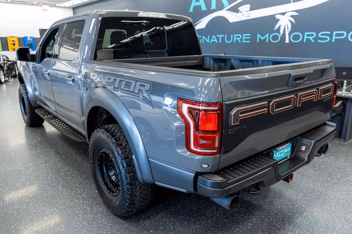 2020 Ford F-150 Raptor SuperCrew Image 8