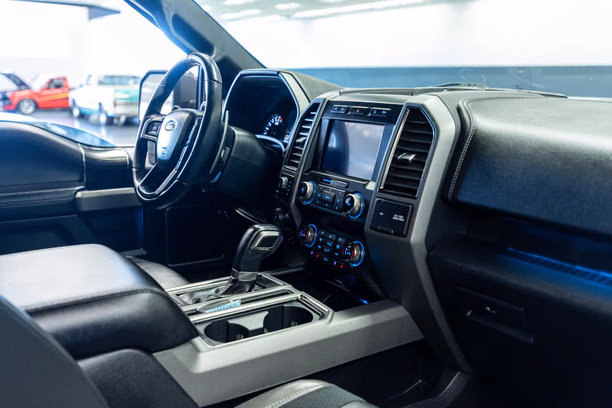 2020 Ford F-150 Raptor SuperCrew Image 14
