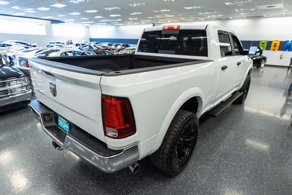 2018 Ram 1500 SLT PICKUP 4D 6 1/3 FT Crew Cab Image 6