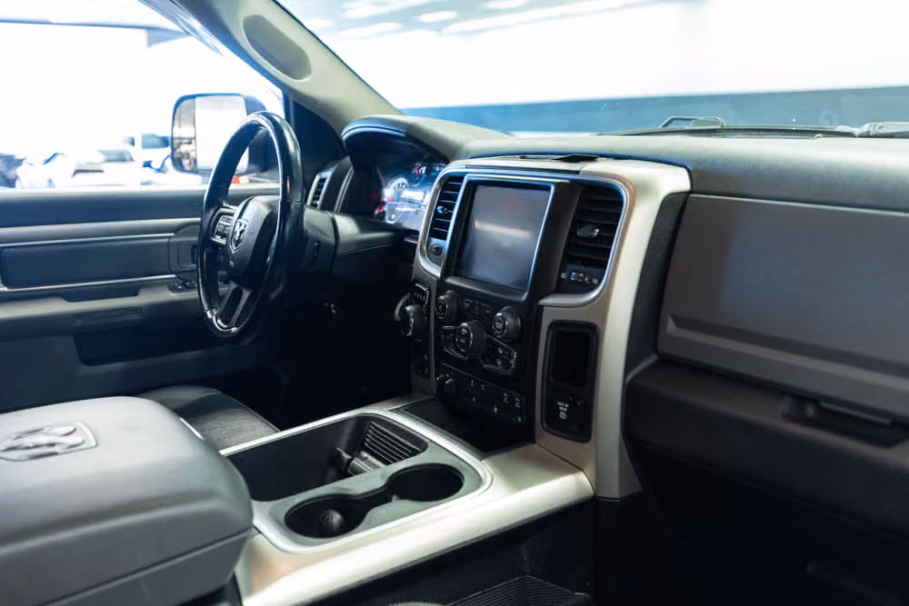 2018 Ram 1500 SLT PICKUP 4D 6 1/3 FT Crew Cab Image 13