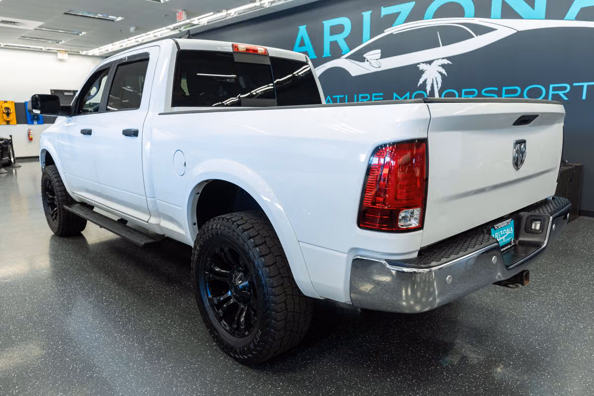 2018 Ram 1500 SLT PICKUP 4D 6 1/3 FT Crew Cab Image 8