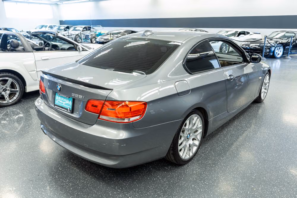 2010 BMW 3 Series 328i Image 5