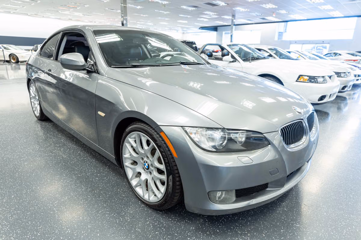 2010 BMW 3 Series 328i Image 3