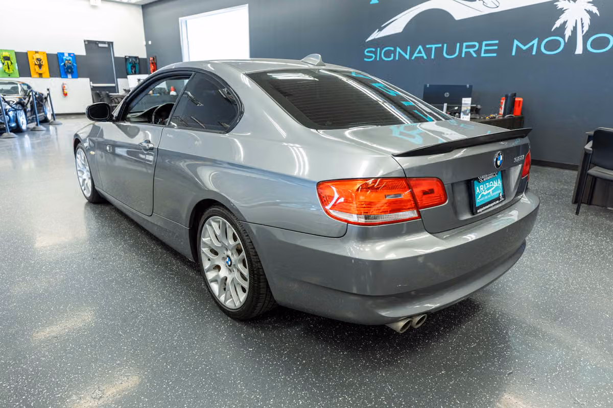 2010 BMW 3 Series 328i Image 7