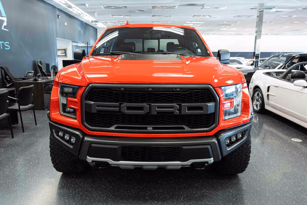 2019 Ford F-150 Raptor SuperCrew Image 2