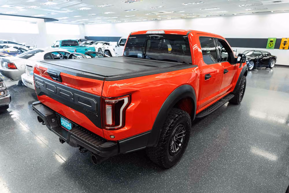 2019 Ford F-150 Raptor SuperCrew Image 6