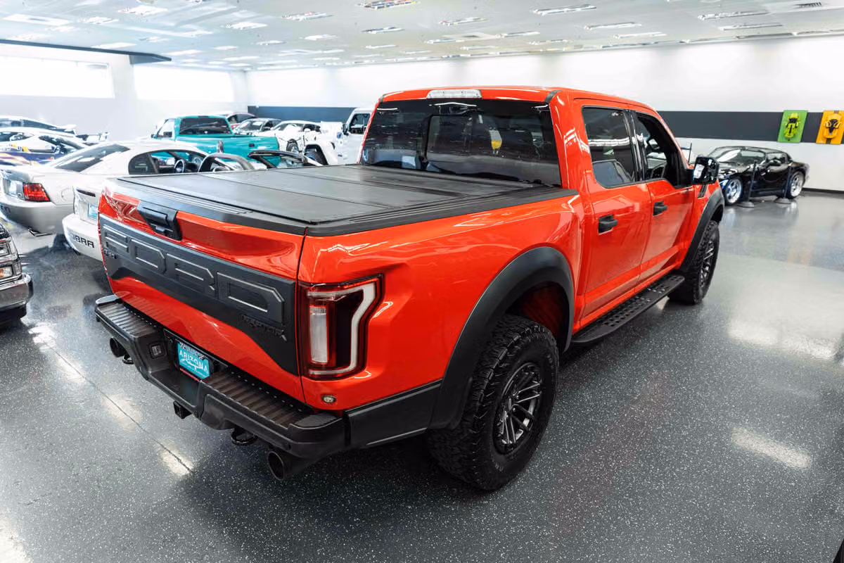 2019 Ford F-150 Raptor SuperCrew Image 6