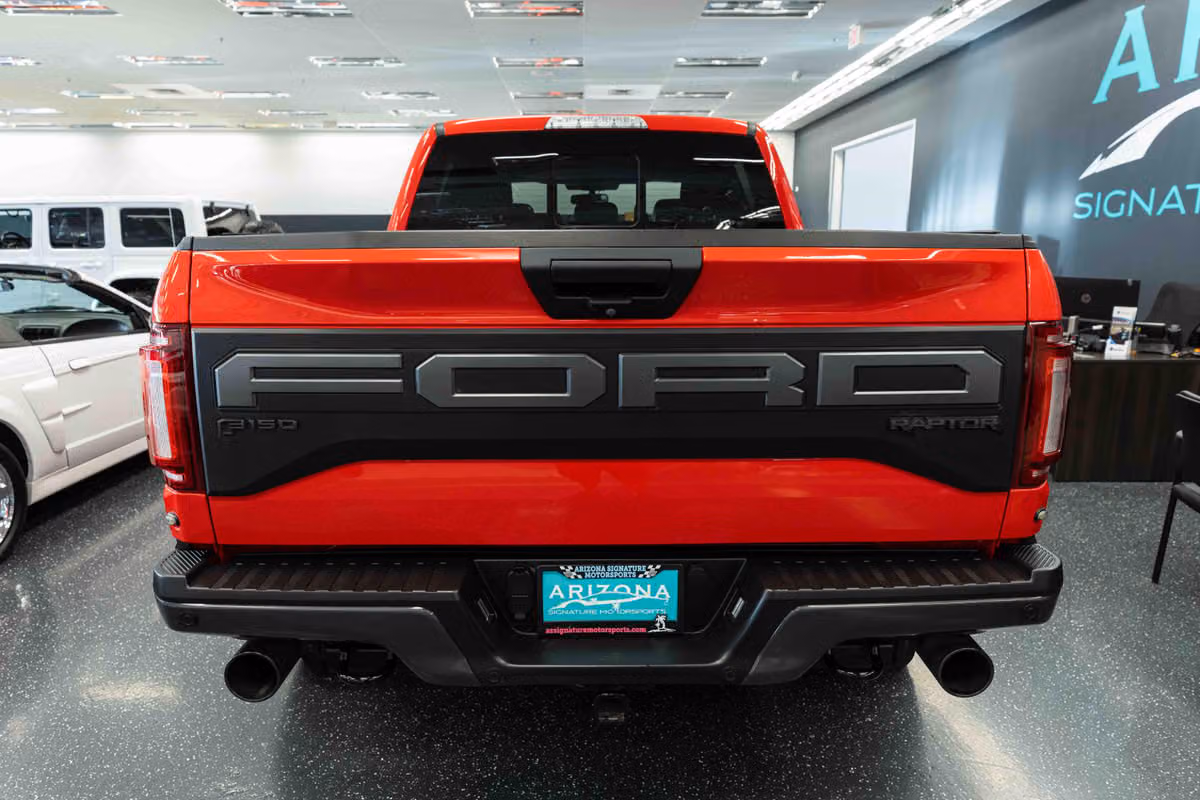 2019 Ford F-150 Raptor SuperCrew Image 7