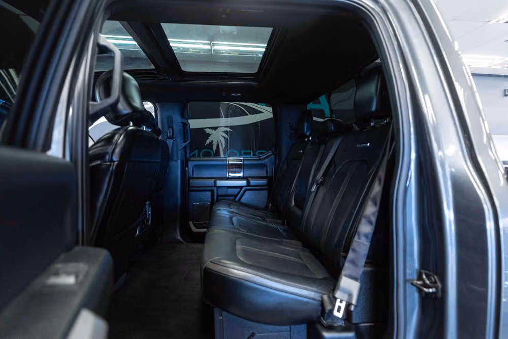 2017 Ford F-350 Super Duty Platinum Crew Cab Image 12