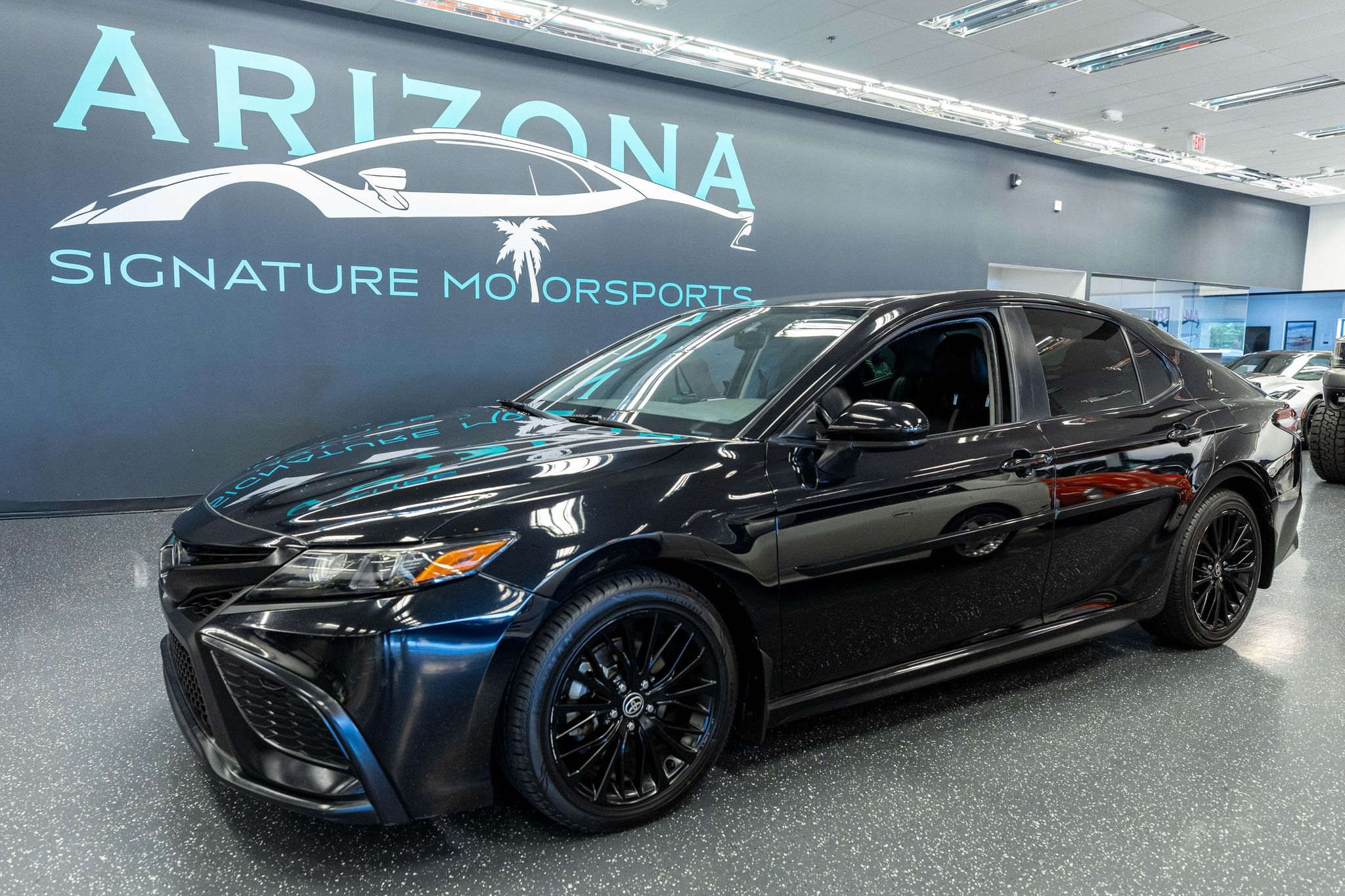 Midnight Black Metallic 2021 Toyota Camry Sedan Front-Wheel Drive Automatic