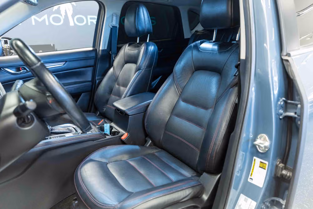 2021 Mazda CX-5 Carbon Edition Image 11