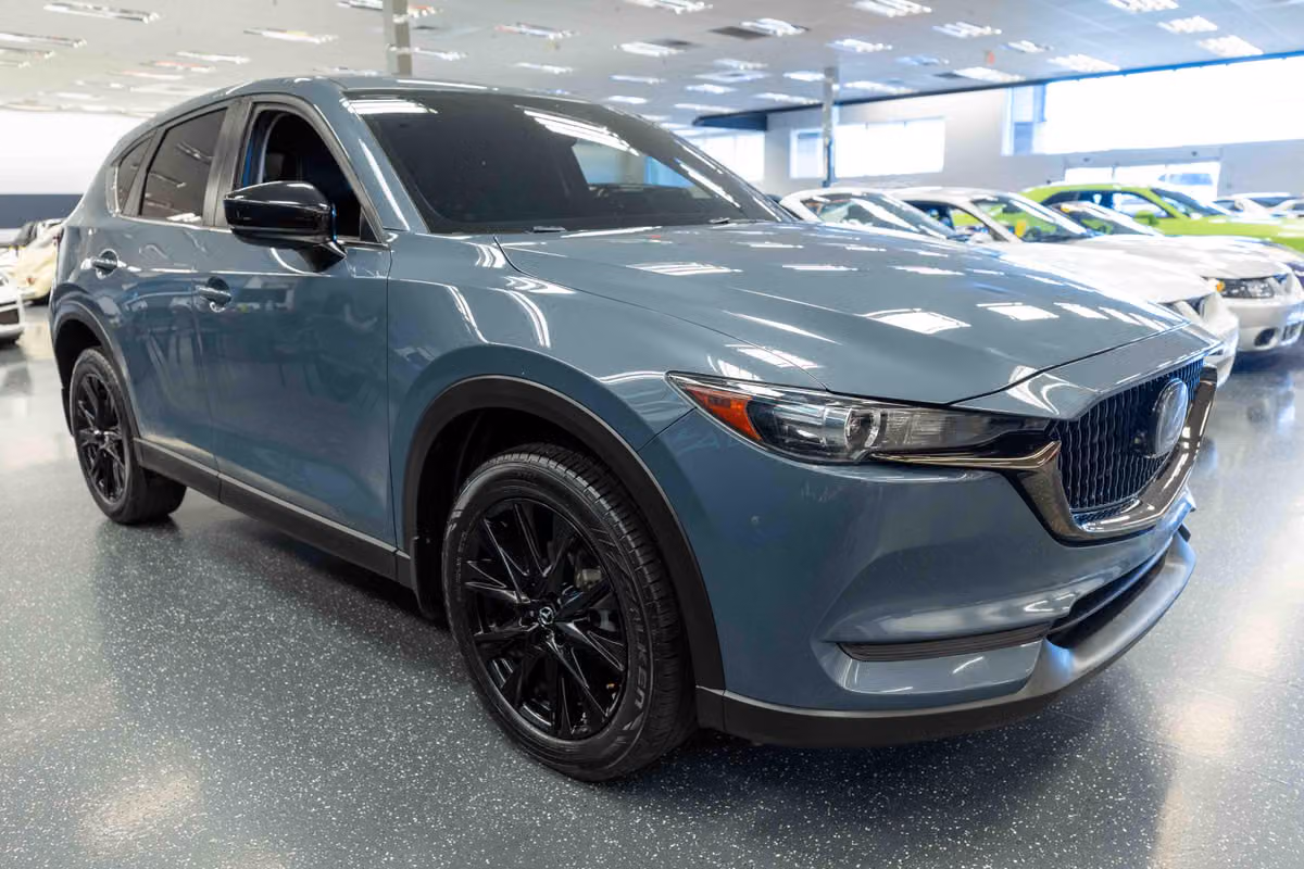 2021 Mazda CX-5 Carbon Edition Image 4